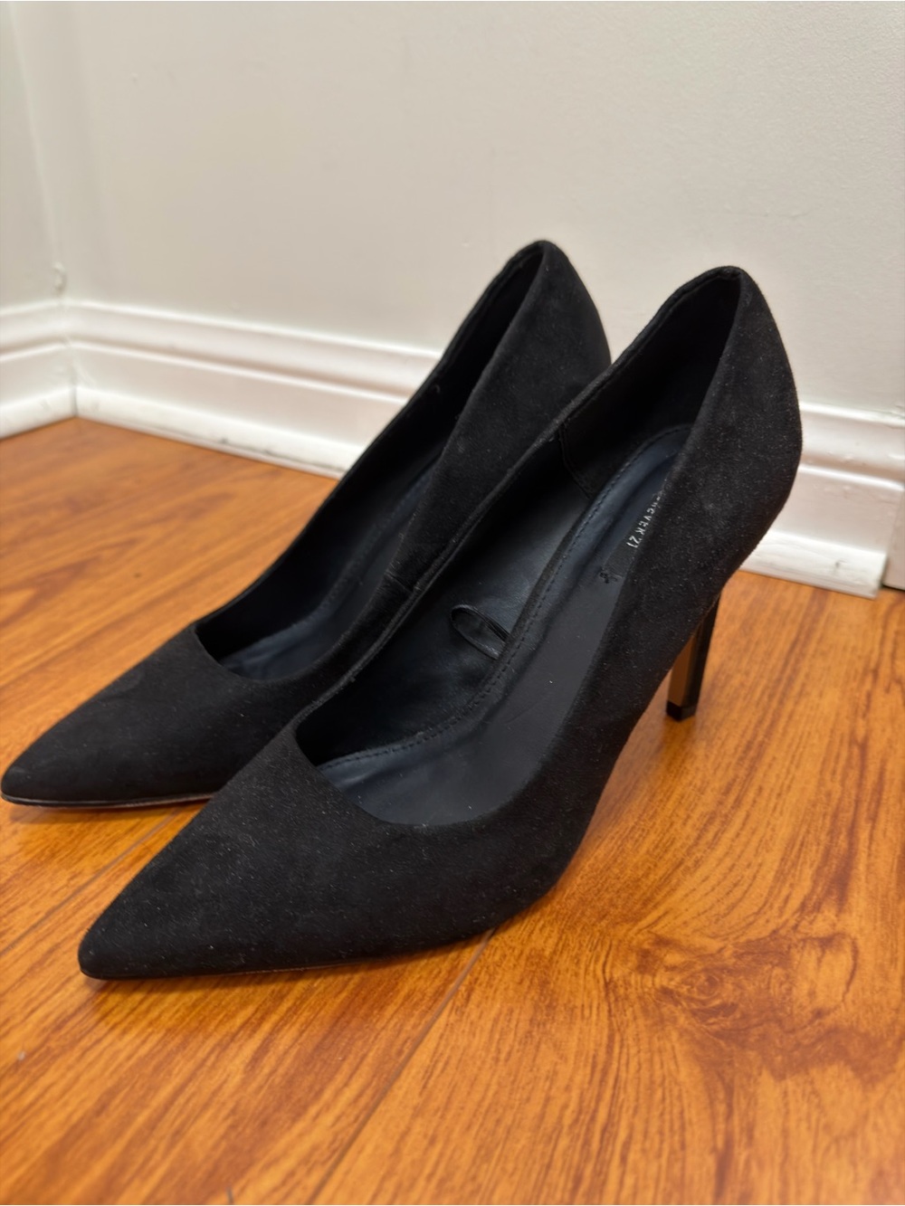 Black Pointed Toe High Heel Pumps - f21